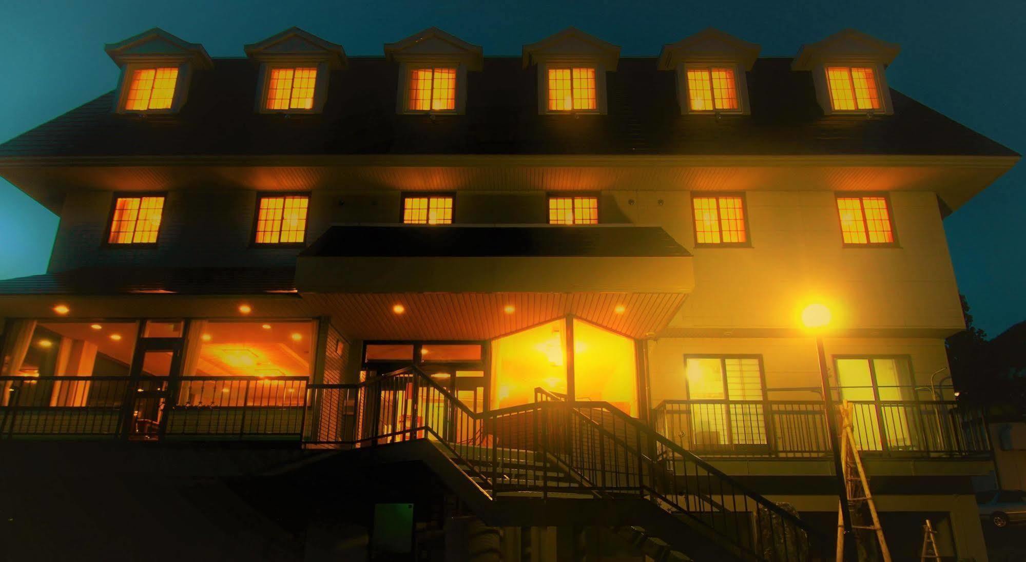 יוזאווה Hotel Utopia מראה חיצוני תמונה
